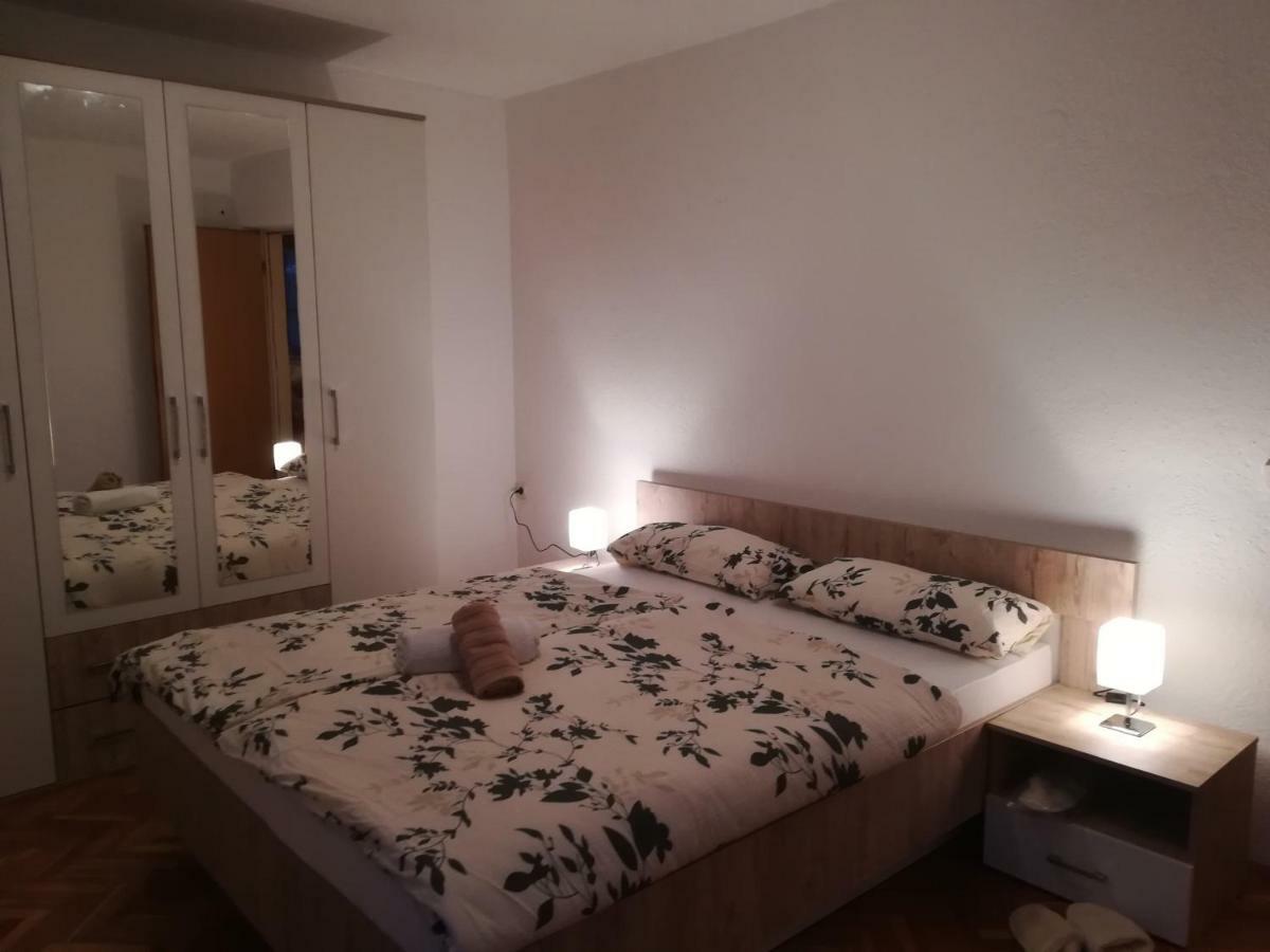 Apartman Lidija 利夫诺 外观 照片