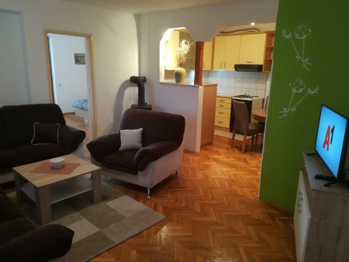 Apartman Lidija 利夫诺 外观 照片